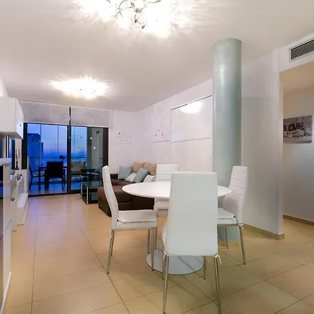 V012 - Maritim - Apartamento *